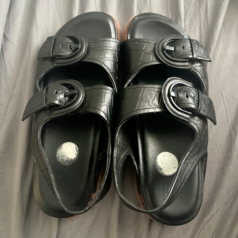Softt Women’s Size 7.5 Amalia Croc Embossed Black Suede Leather Sandal shoes